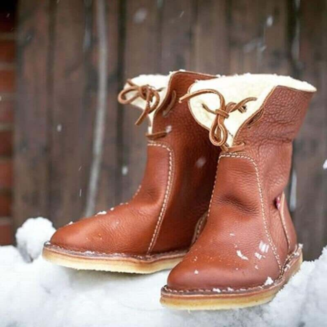 Crissa | Black Insulating and waterproof boots — view 11