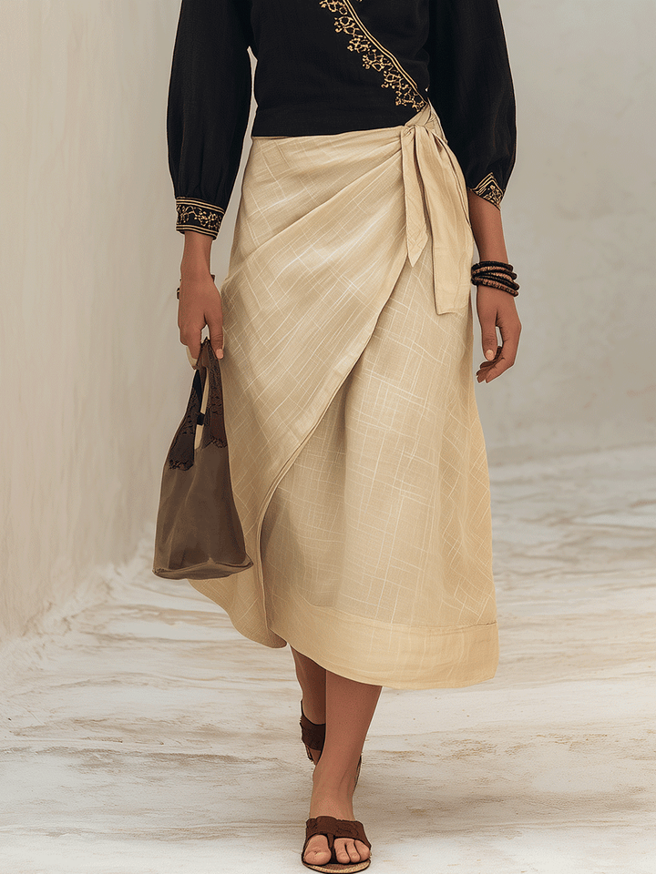 Lavinia | Chic Embroidered Black Top & Linen-Look Set — view 3