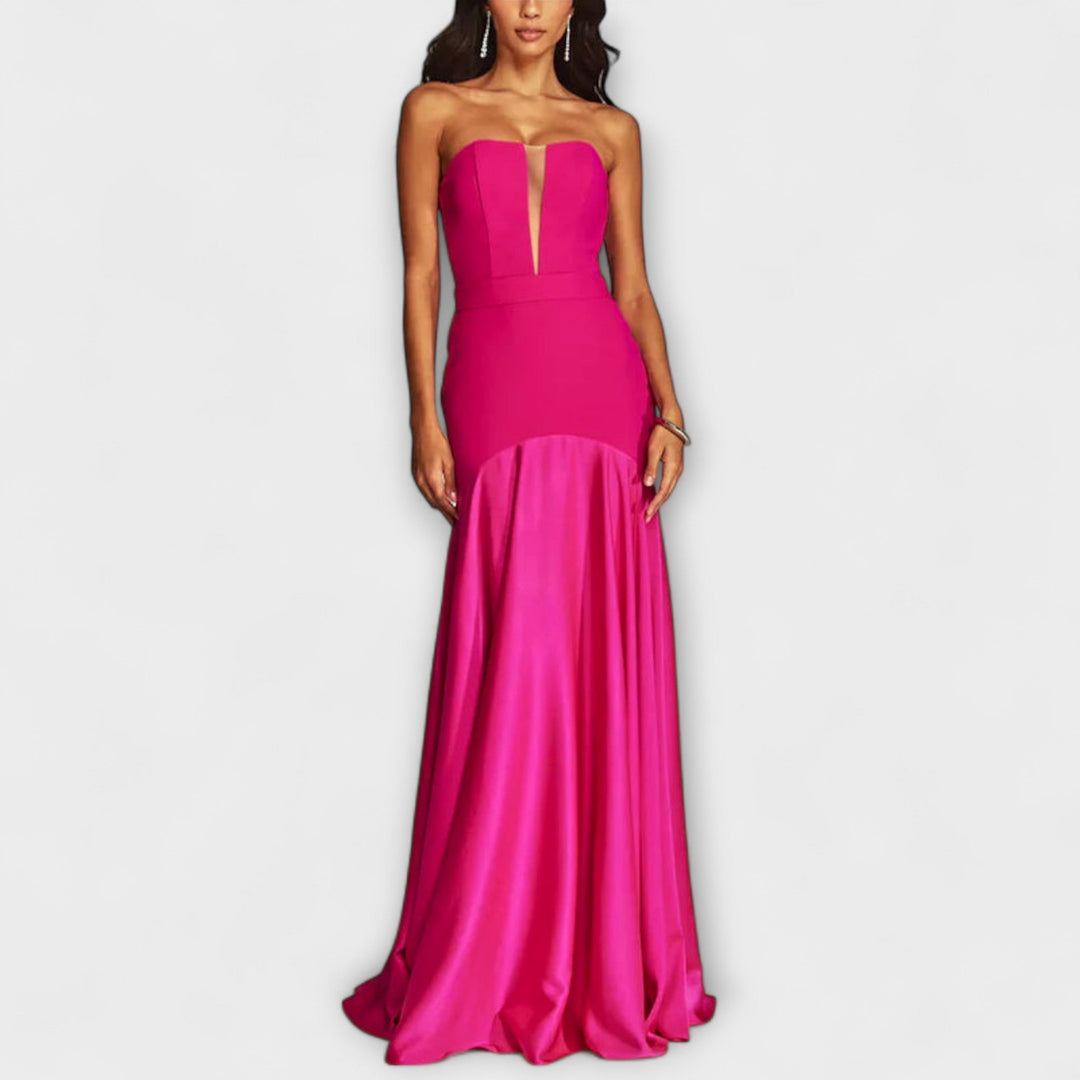Vada | Maxi dress with off-shoulder design and deep V-neck