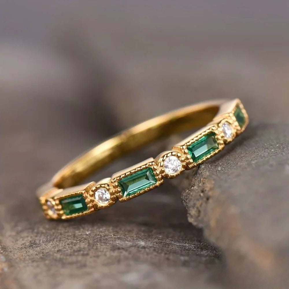 Wavren | Retro Green Zirconia Gold-Tone Ring with Inlay