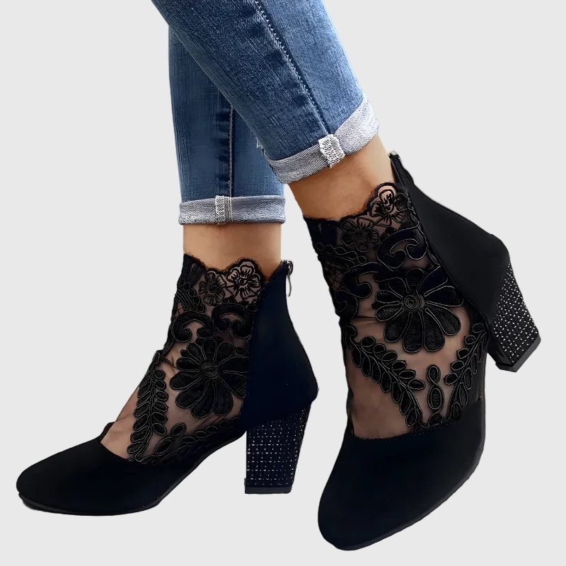 Lynora | Nude Low Block Heels