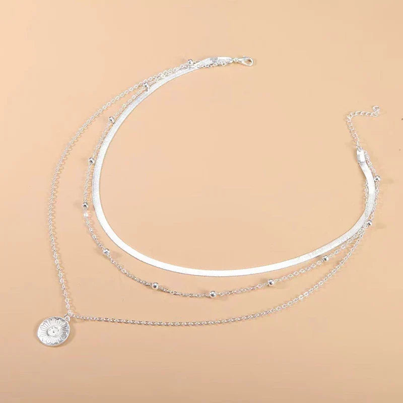 Sidonie | Triple Necklace — view 3
