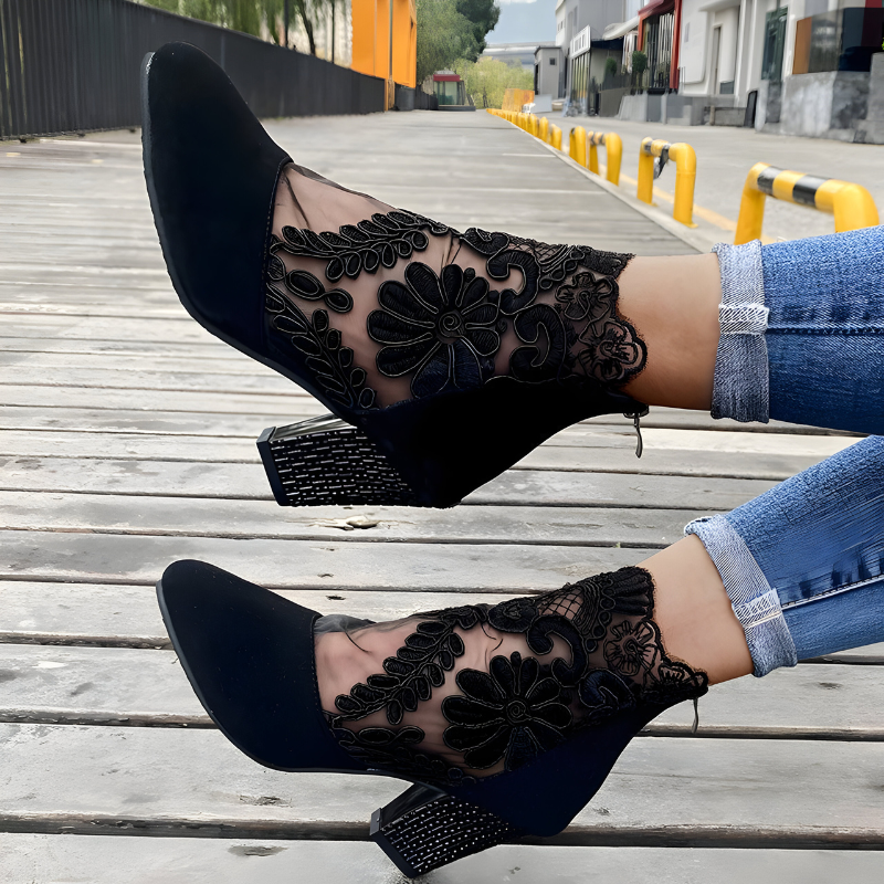 Norenne | Cushioned Supportive Heels — view 3