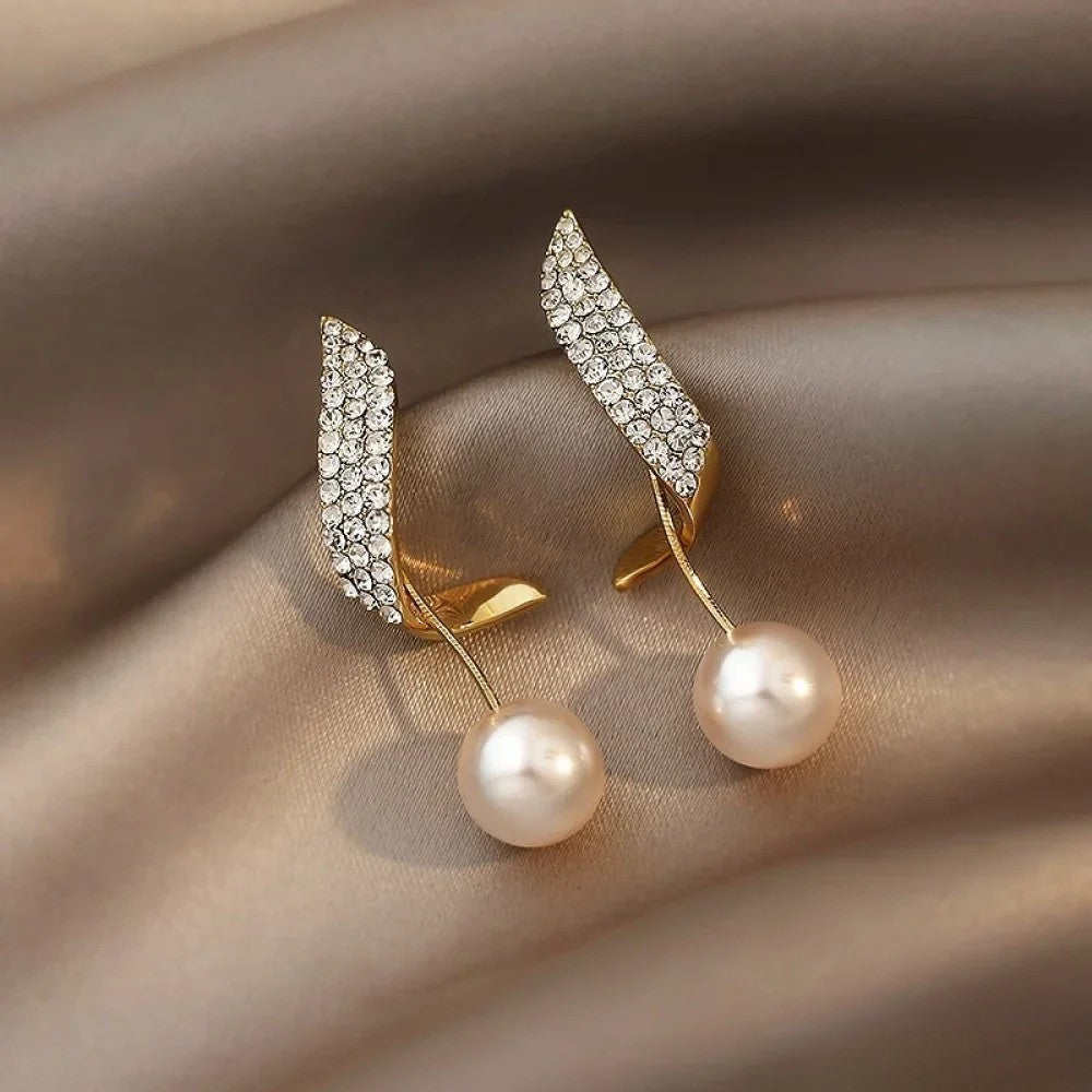 Solene | Pearl Earrings — view 2