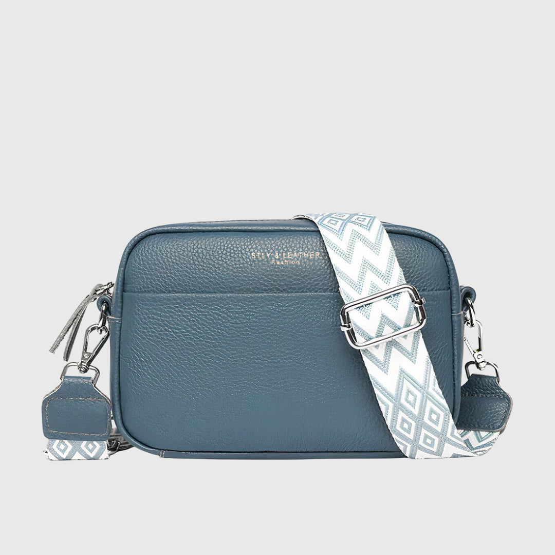 Giua |  Shoulder Bag