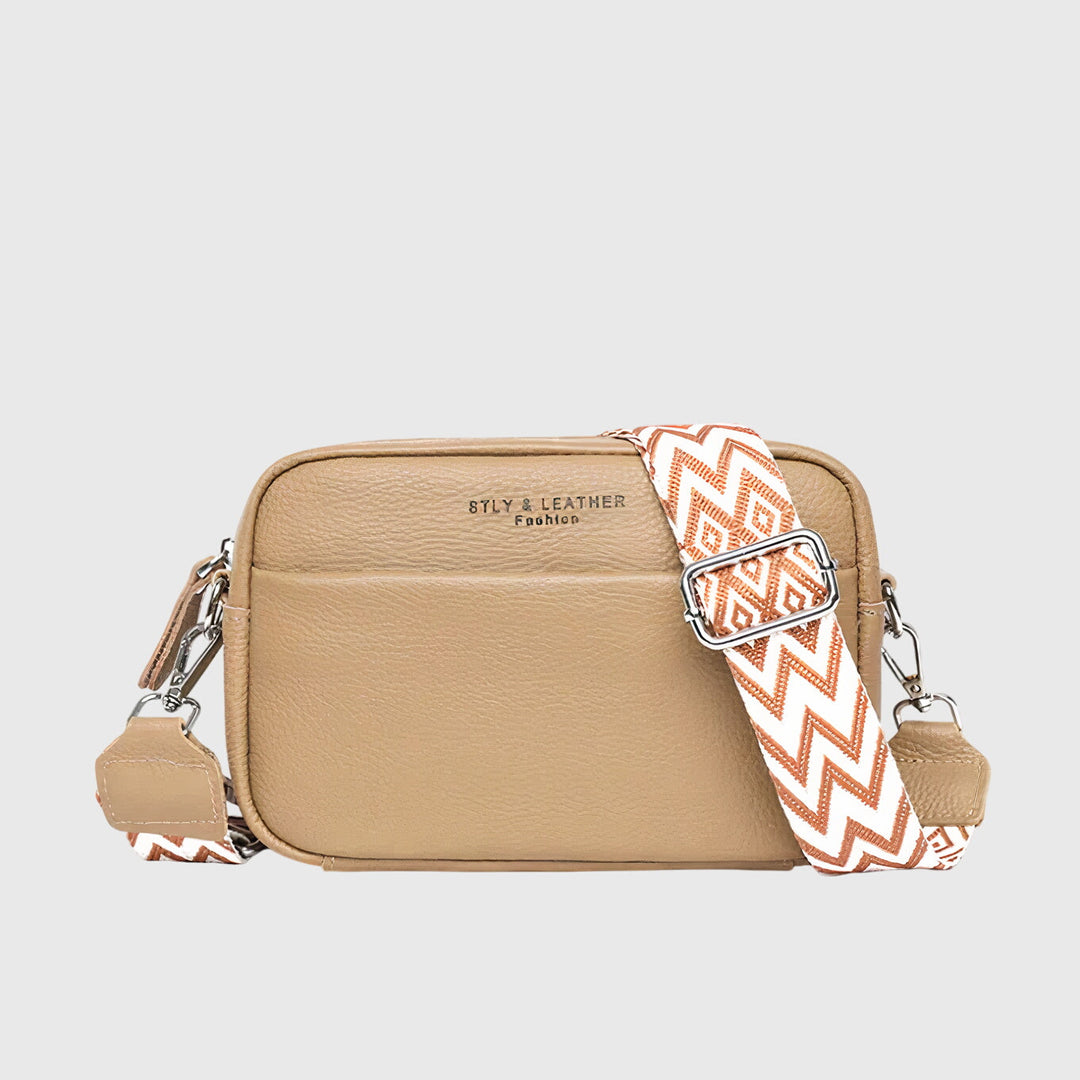 Giua |  Shoulder Bag