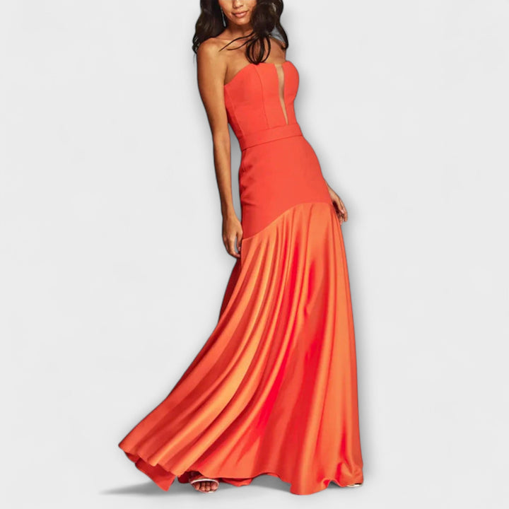 Vada | Maxi dress with off-shoulder design and deep V-neck