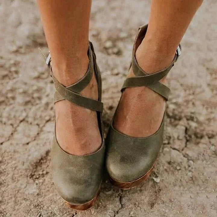 Yara | Black Wooden Wedge Mary Jane Shoes — view 3