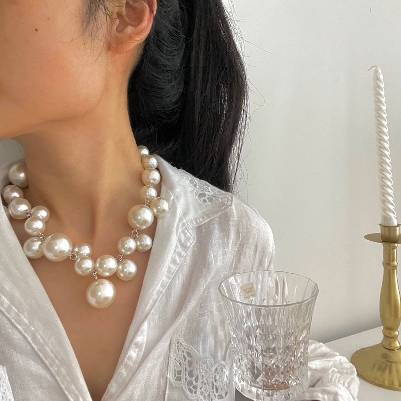 Beatrix | Charming Pearl Necklace — view 2