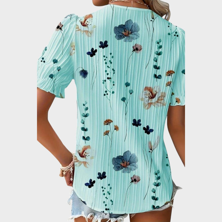 Bruna | Elegant top with heart-shaped V-neck