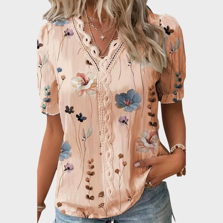 Bruna | Elegant top with heart-shaped V-neck