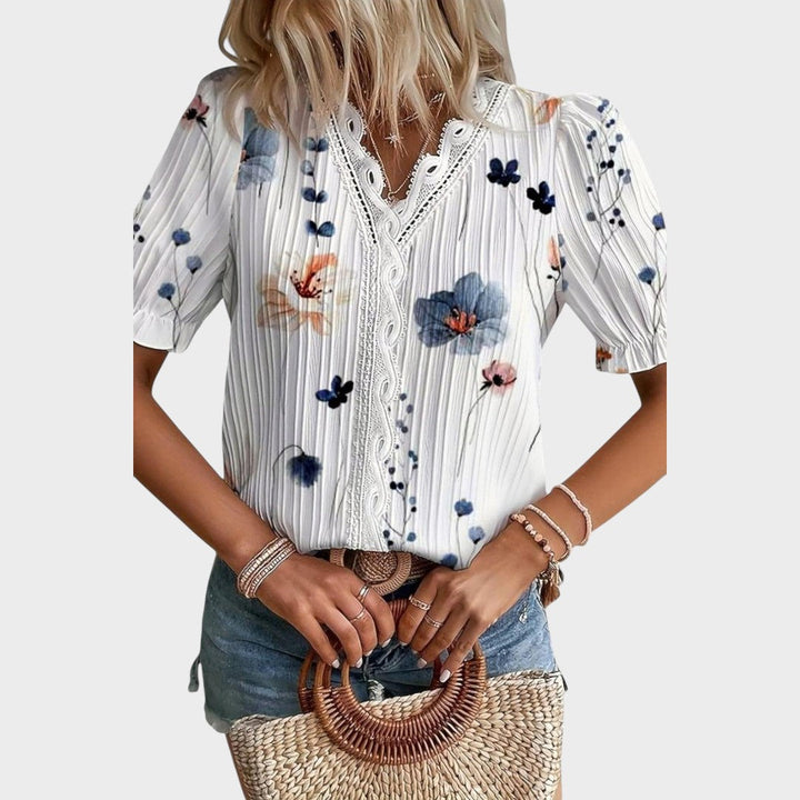 Bruna | Elegant top with heart-shaped V-neck