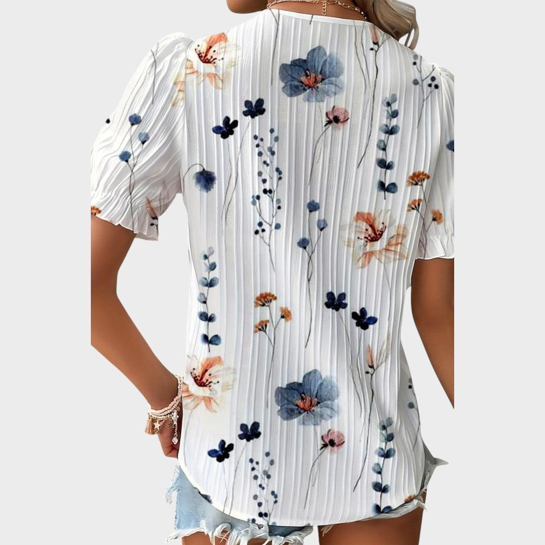 Bruna | Elegant top with heart-shaped V-neck