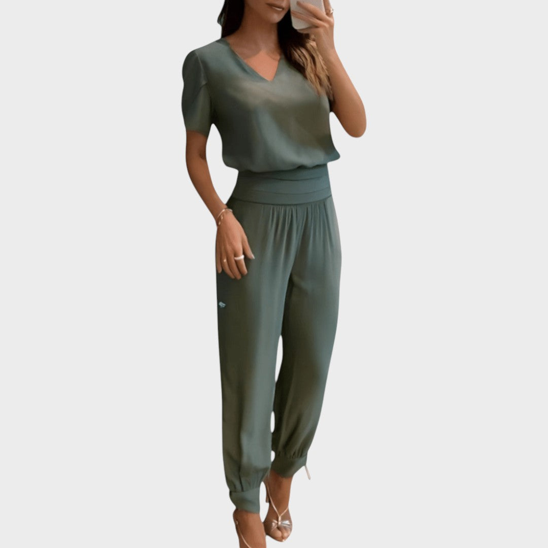 Cassandra | Set of pants and a blouse