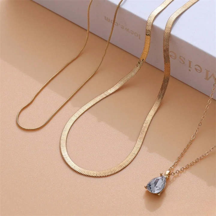 Noelle | Layered Necklace with Gold-Tone-Colored Zirconia Pendant