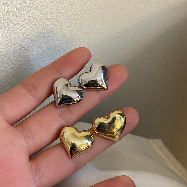 Seraphine | Elegant Heart Earrings — view 2
