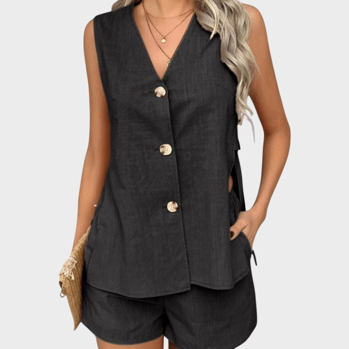 Loren |  Vest and shorts set