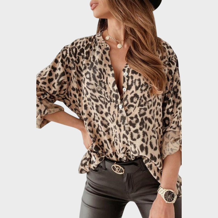 Luisa | Stylish blouse with leopard print