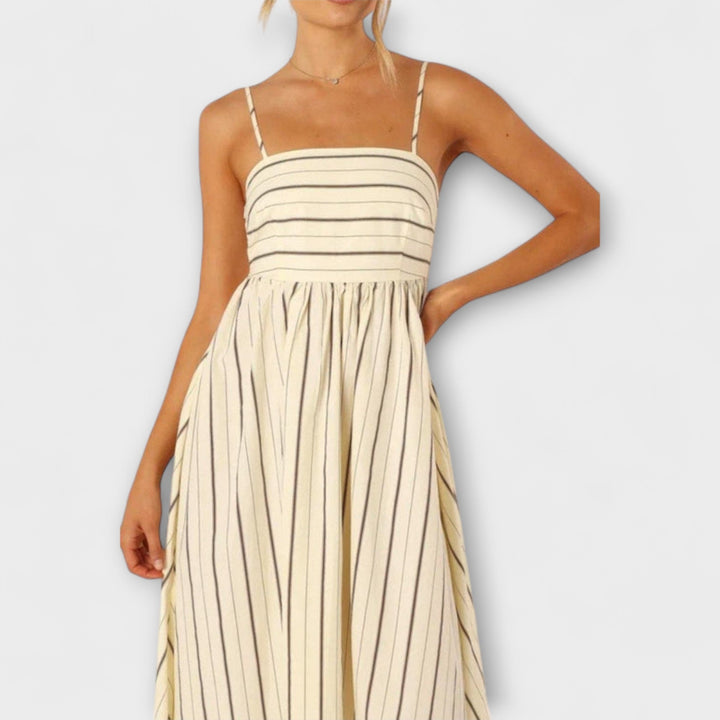 Svea | Maxi Dress in Bare Bloom