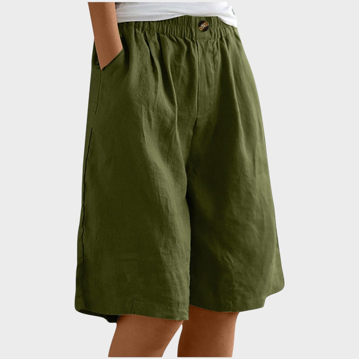 Isabela | Medium Shorts