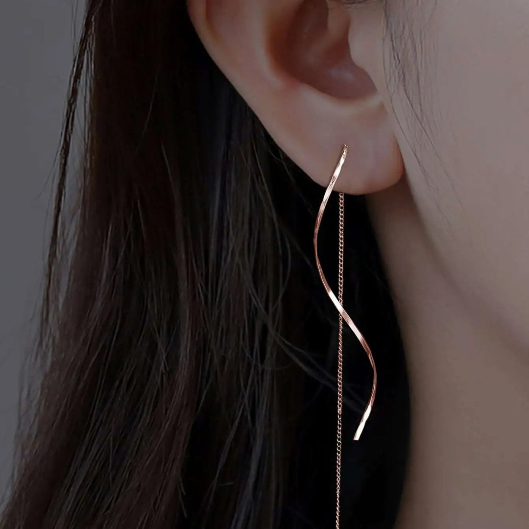 Isaline | Long Earrings with Wavy Design