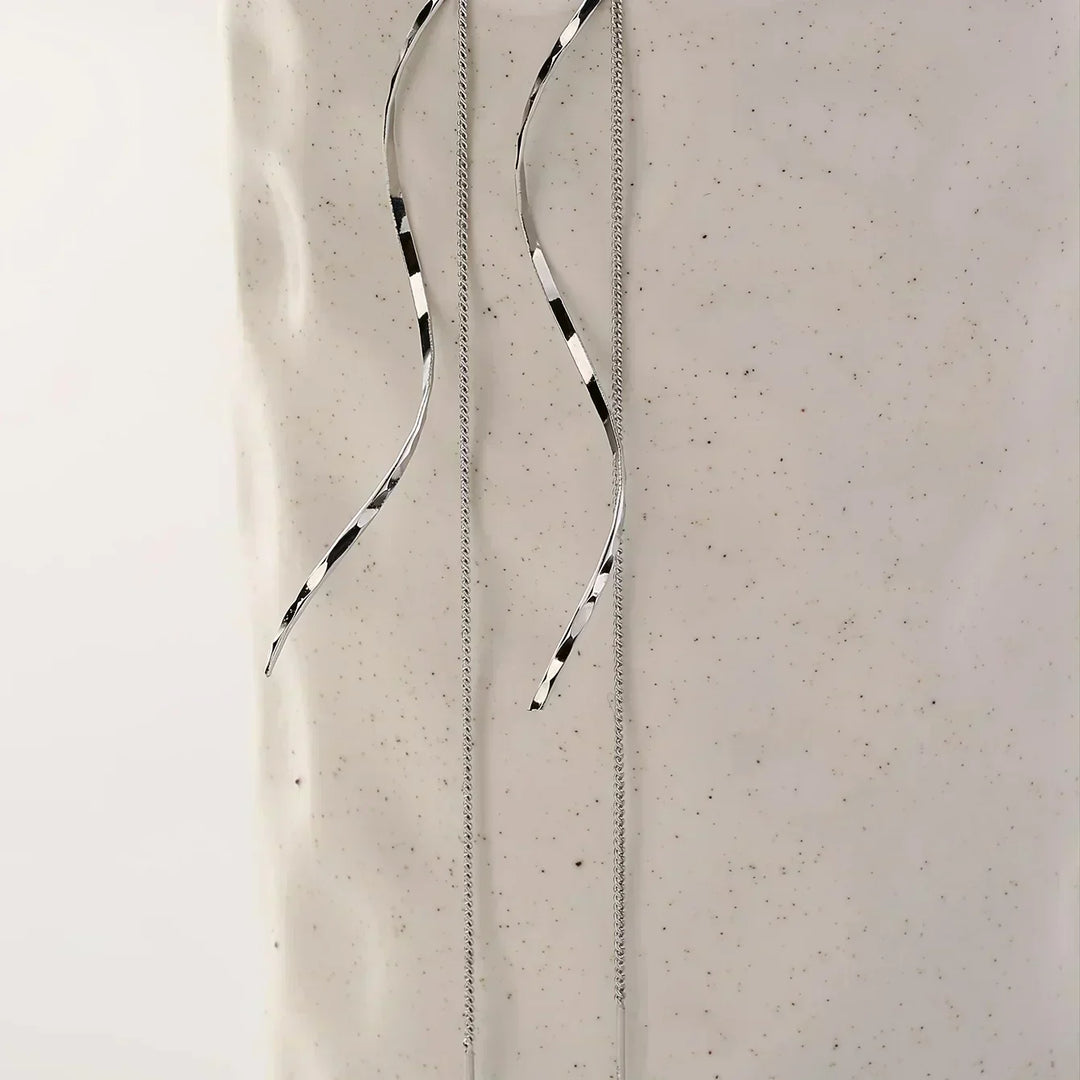 Isaline | Long Earrings with Wavy Design — view 4