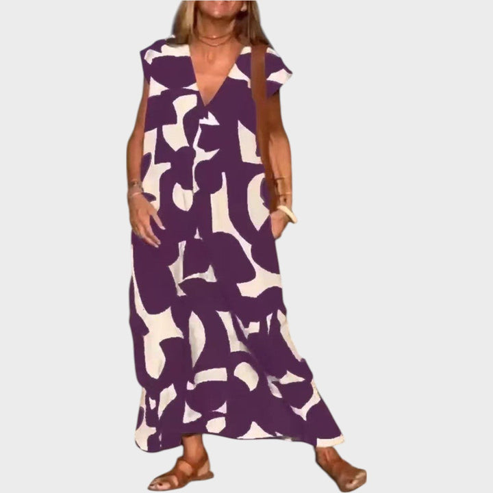 Mebelle | V-Neck Dress