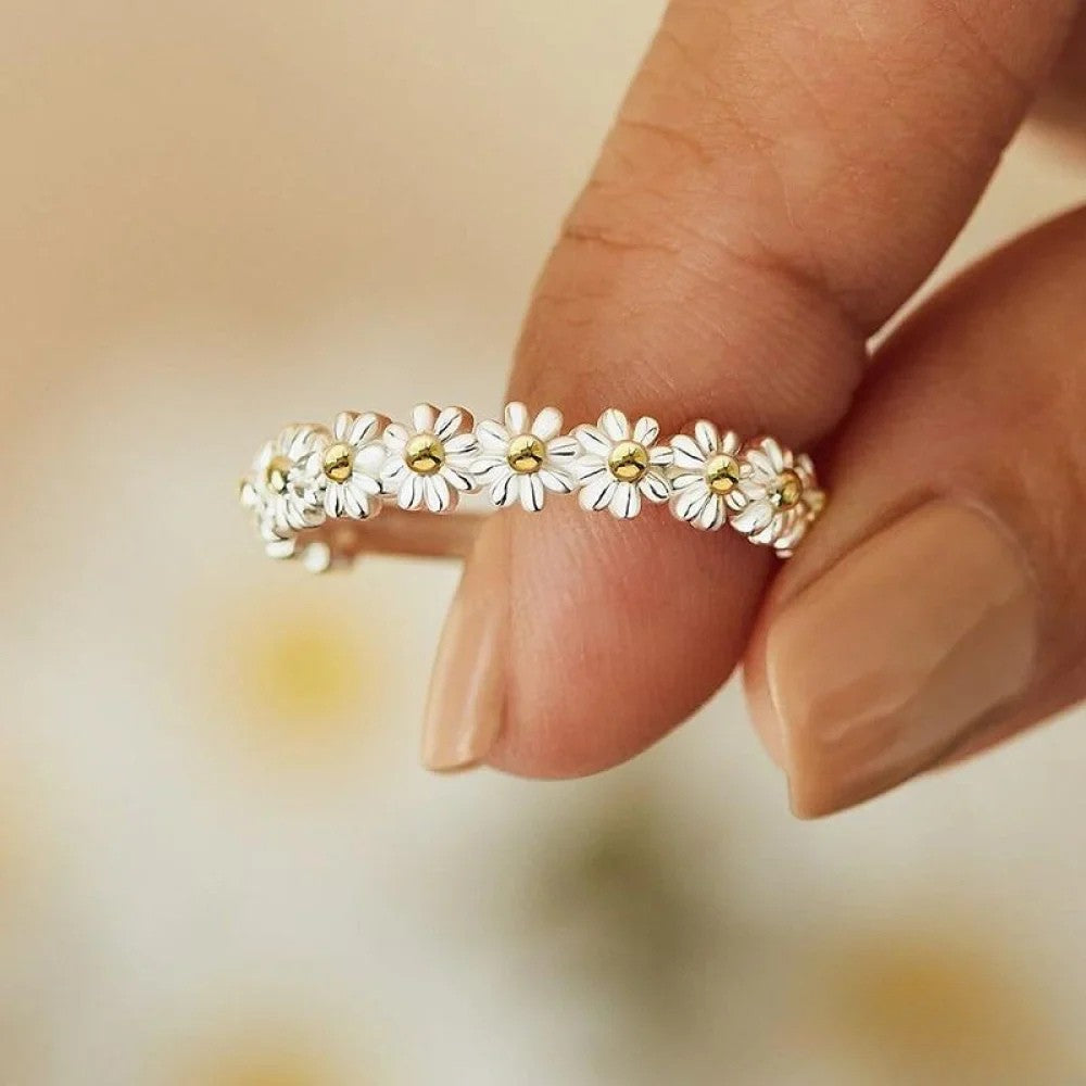 Vivienne | Adjustable Silver-Tone Ring with Hand-Painted Enamel Daisy — view 3