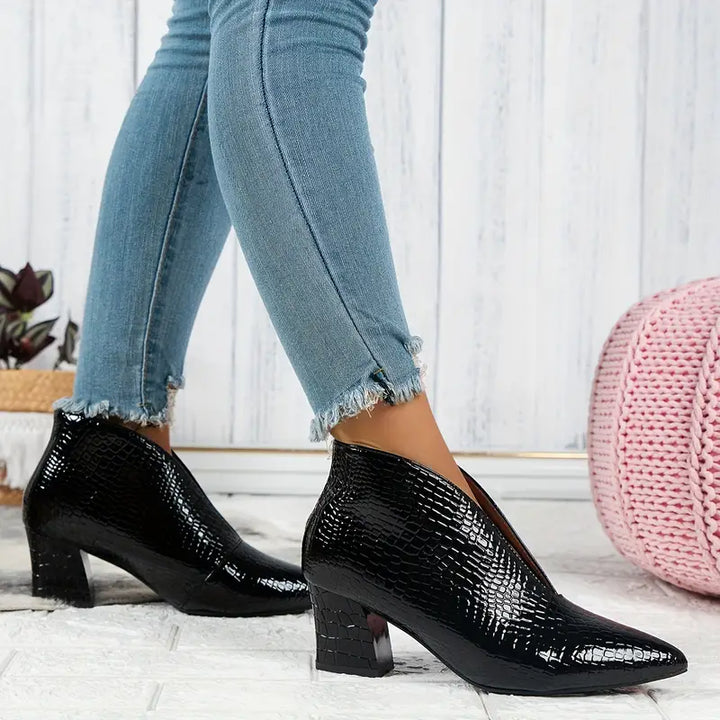 Luz | Women's Textured Ankle Boots with Curved Cut and Mid Block Heel — view 5
