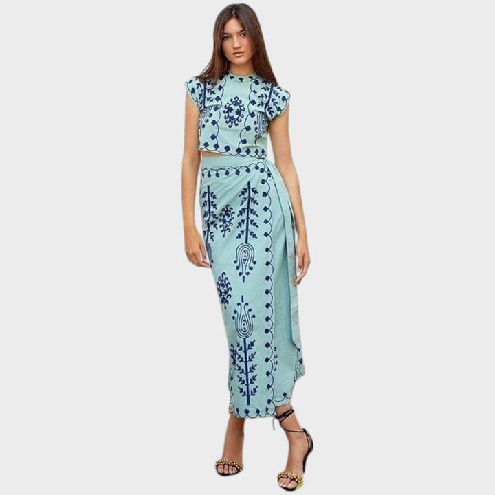 Duna | Embroidered Set