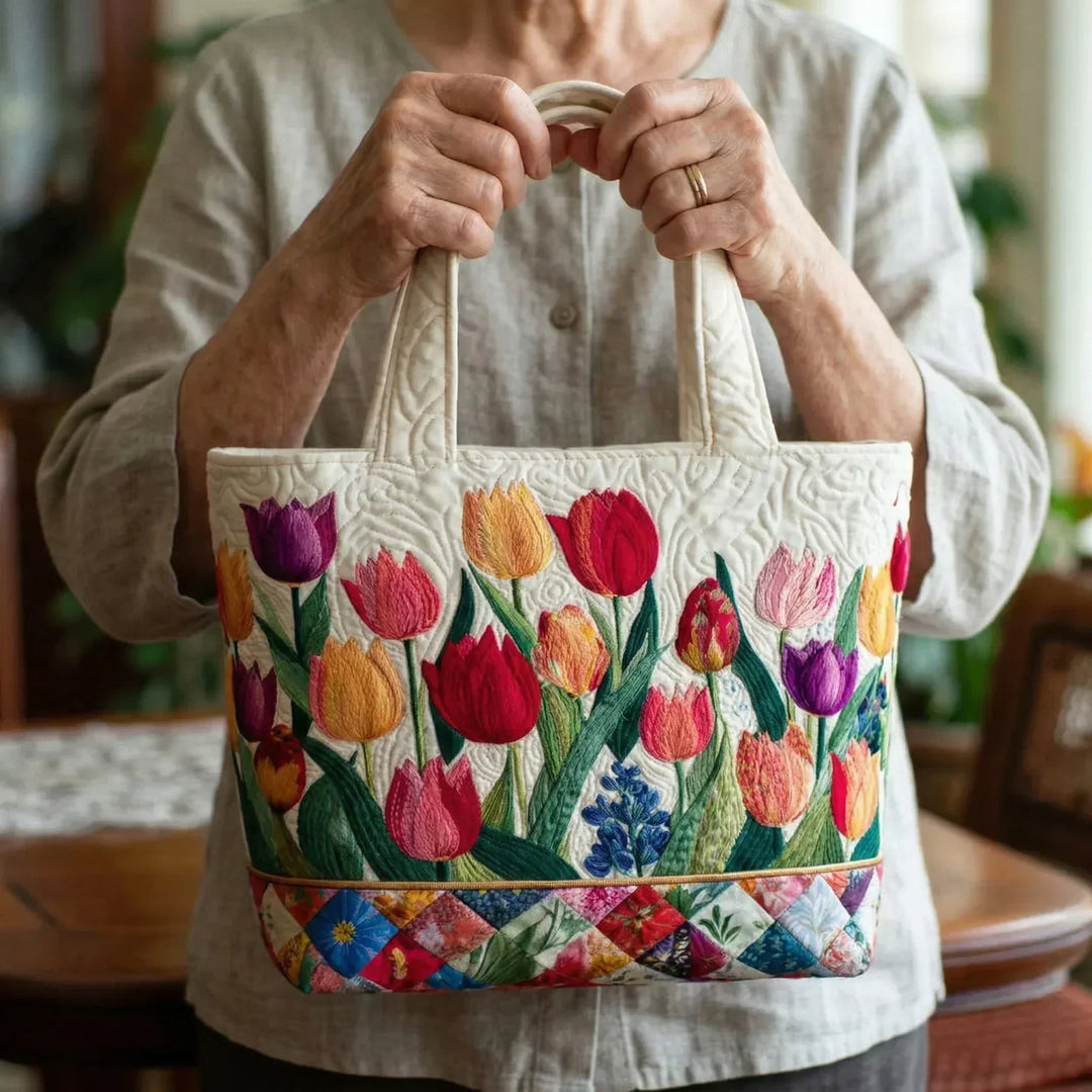 Quilted | Black Everyday Shoulder Bag — view 2