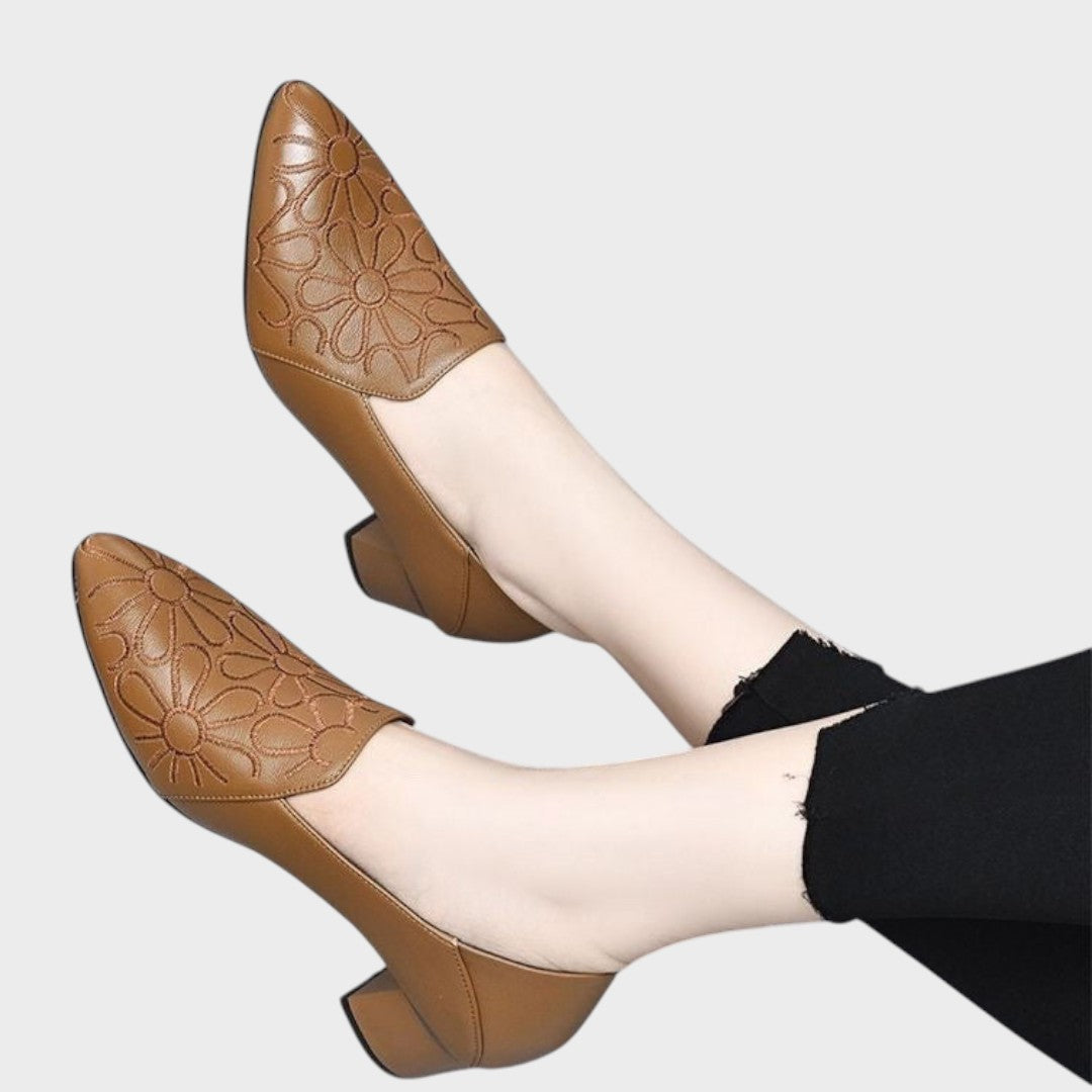Elena | Shoes with Embroidery