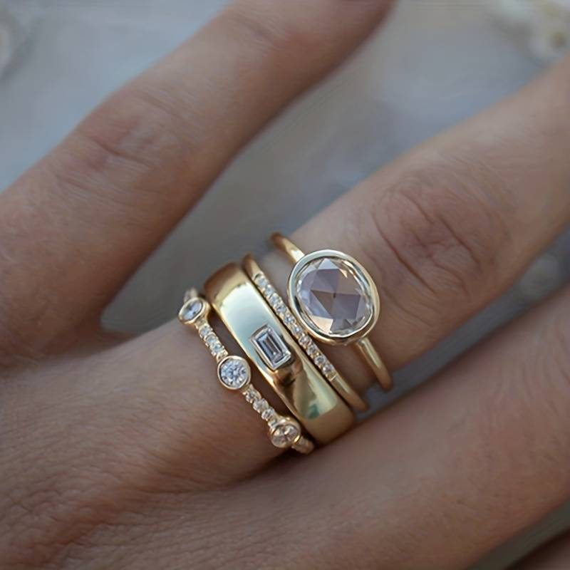 Mireille | Vintage Gold-Tone & Zirconia Ring Set